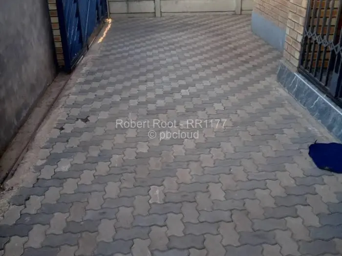 3 Bedroom House to Rent in Glen Norah, Harare