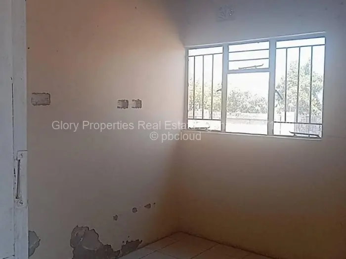 2 Bedroom House for Sale in Eastview, Harare