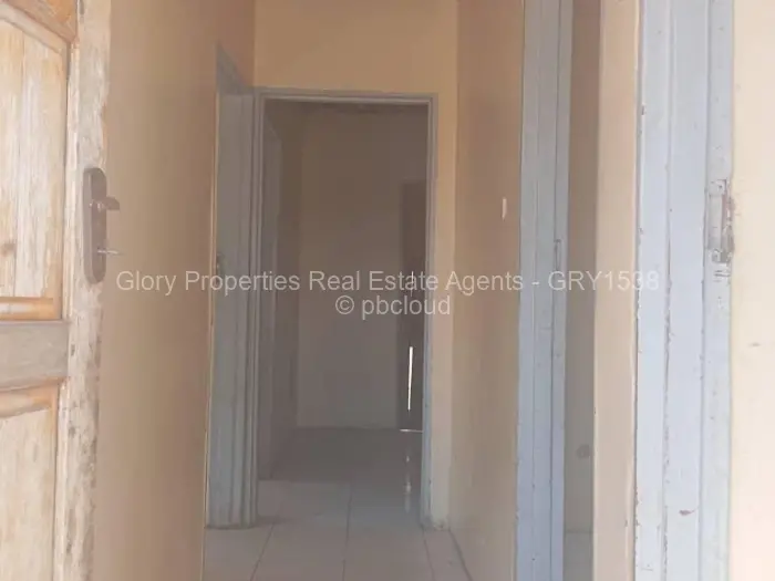 2 Bedroom House for Sale in Eastview, Harare