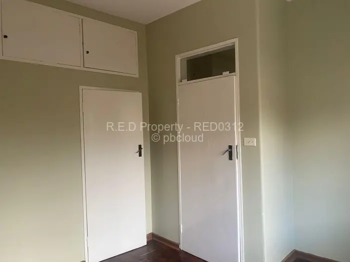 Flat/Apartment to Rent in Bulawayo City Centre, Bulawayo