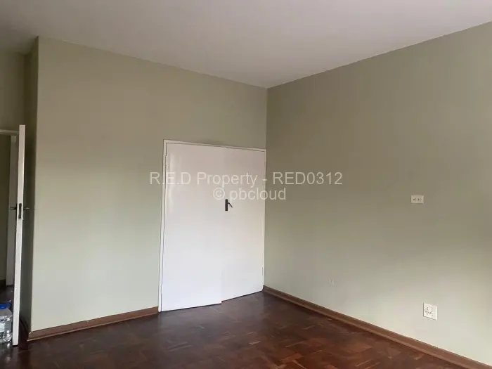 Flat/Apartment to Rent in Bulawayo City Centre, Bulawayo