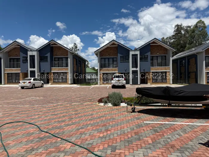 Townhouse/Cluster to Rent in Newlands, Harare