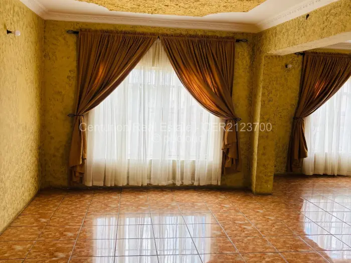 5 Bedroom House to Rent in The Grange, Harare