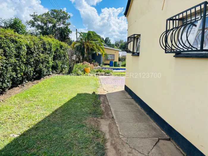 5 Bedroom House to Rent in The Grange, Harare
