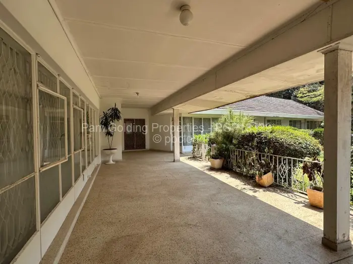 4 Bedroom House for Sale in Hillside Byo, Bulawayo