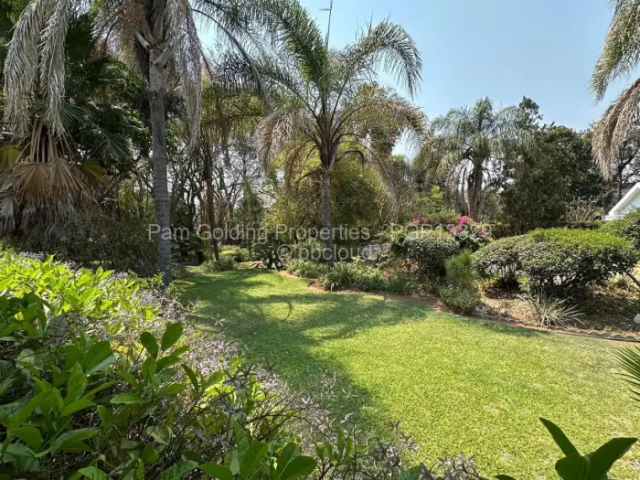 4 Bedroom House for Sale in Hillside Byo, Bulawayo