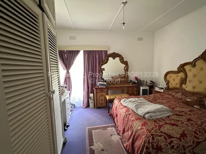 4 Bedroom House for Sale in Hillside Byo, Bulawayo