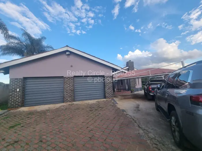 4 Bedroom House to Rent in Monavale, Harare