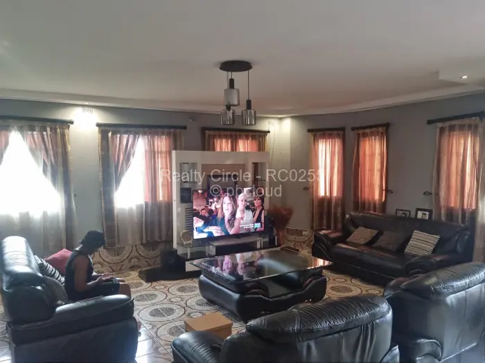 4 Bedroom House to Rent in Monavale, Harare