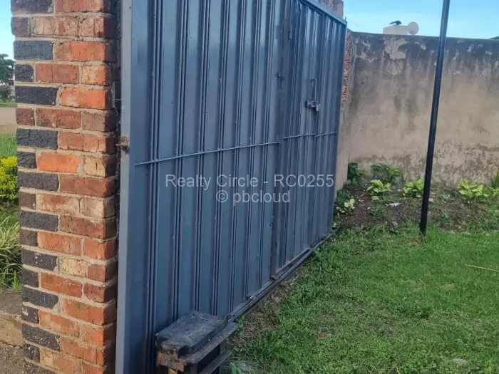 4 Bedroom House to Rent in Monavale, Harare