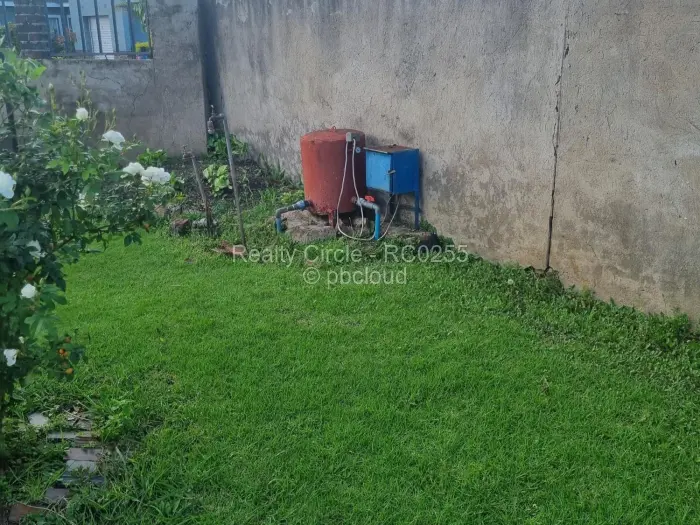 4 Bedroom House to Rent in Monavale, Harare