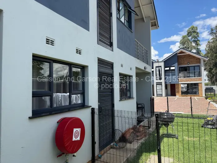 Townhouse/Cluster to Rent in Newlands, Harare