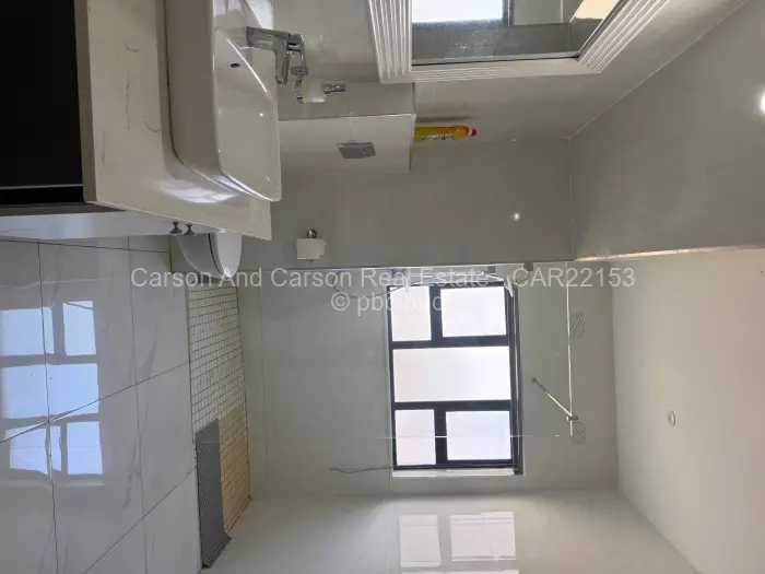 Townhouse/Cluster to Rent in Newlands, Harare