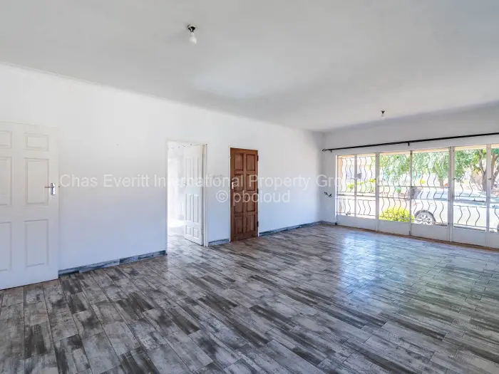 Townhouse/Cluster for Sale in Kamfinsa, Harare