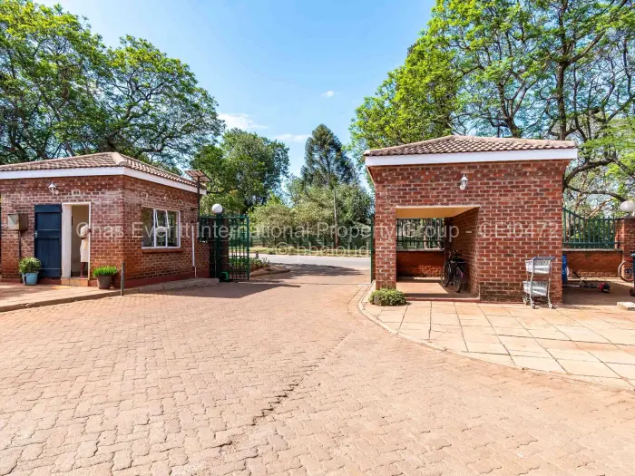 Townhouse/Cluster for Sale in Kamfinsa, Harare