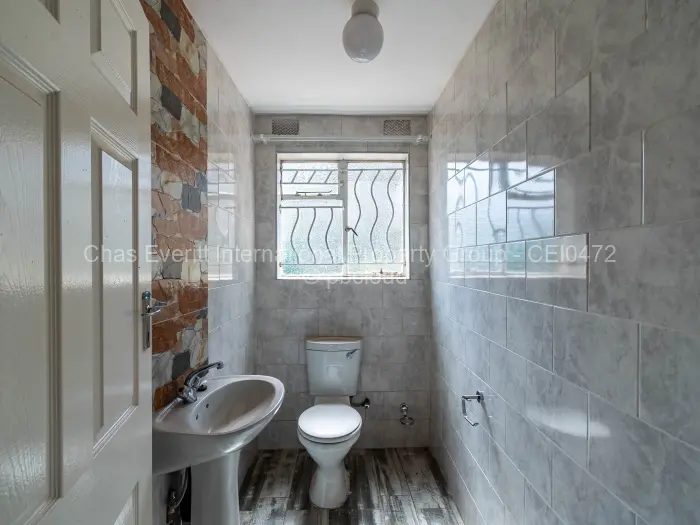 Townhouse/Cluster for Sale in Kamfinsa, Harare