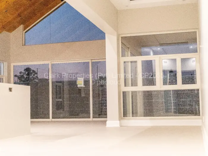 Townhouse/Cluster to Rent in Mount Pleasant, Harare