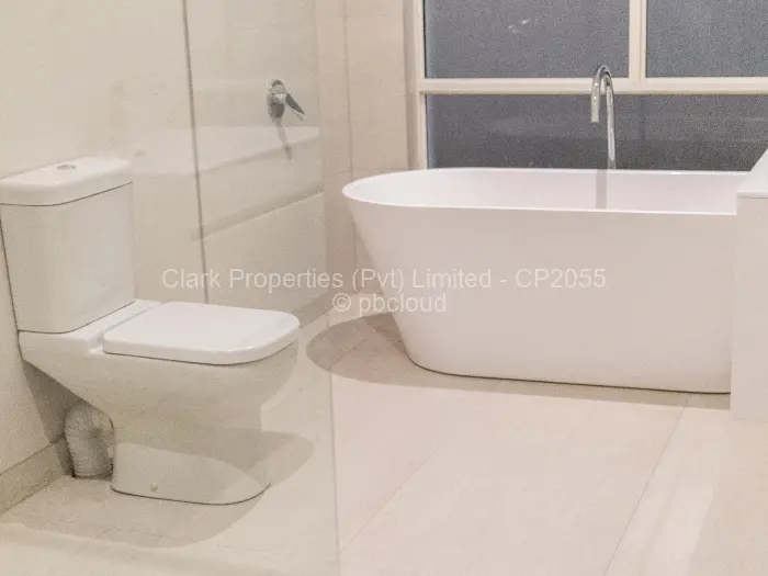 Townhouse/Cluster to Rent in Mount Pleasant, Harare