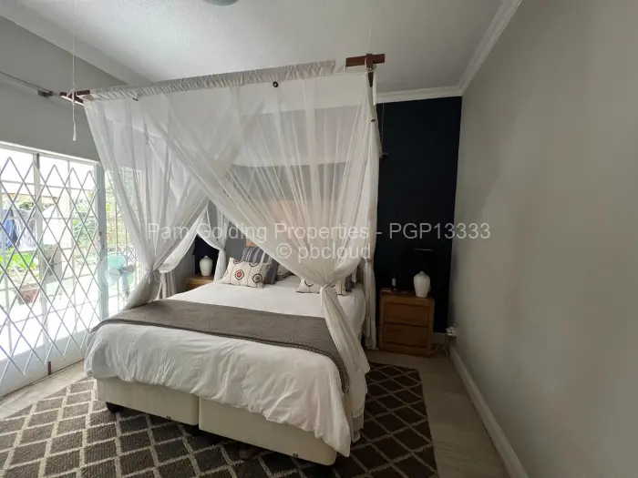 Townhouse/Cluster to Rent in Newlands, Harare