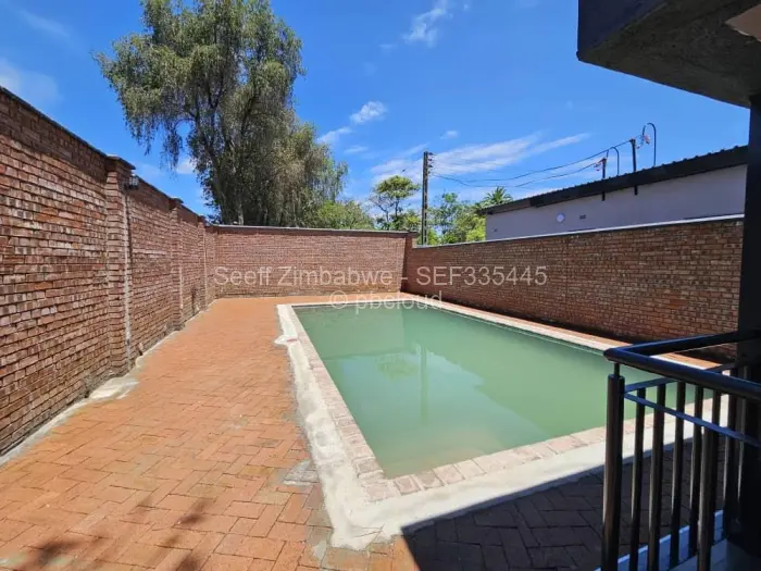 Townhouse/Cluster to Rent in Strathaven, Harare