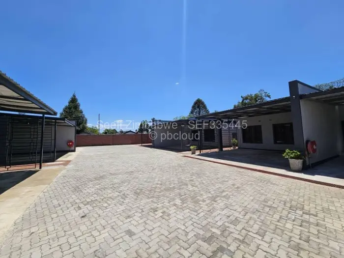 Townhouse/Cluster to Rent in Strathaven, Harare