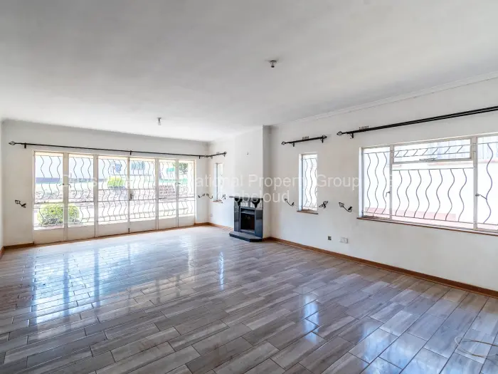 Townhouse/Cluster for Sale in Kamfinsa, Harare