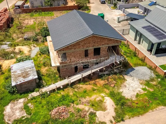 Townhouse/Cluster for Sale in Arlington, Harare