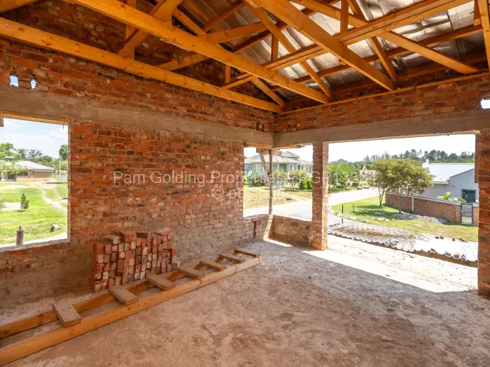 Townhouse/Cluster for Sale in Arlington, Harare