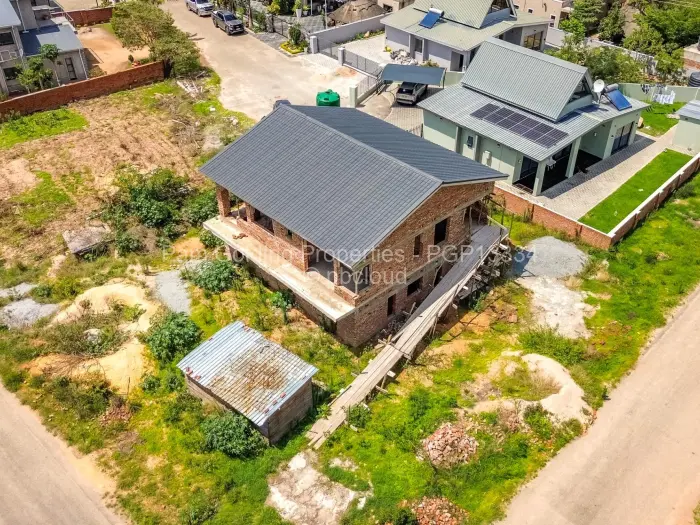 Townhouse/Cluster for Sale in Arlington, Harare