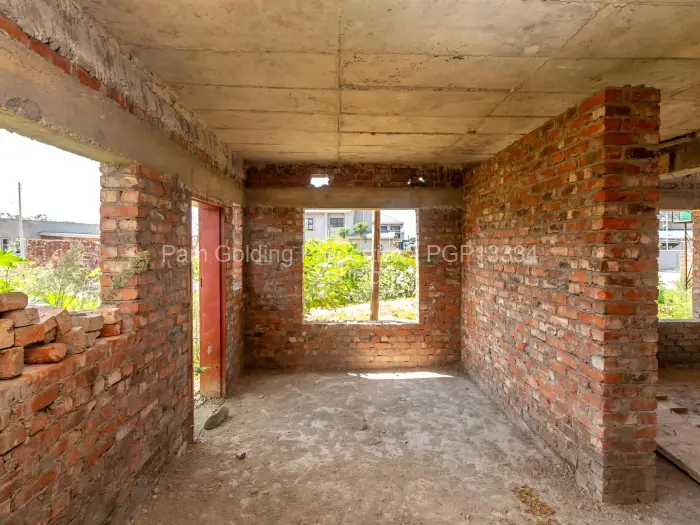 Townhouse/Cluster for Sale in Arlington, Harare