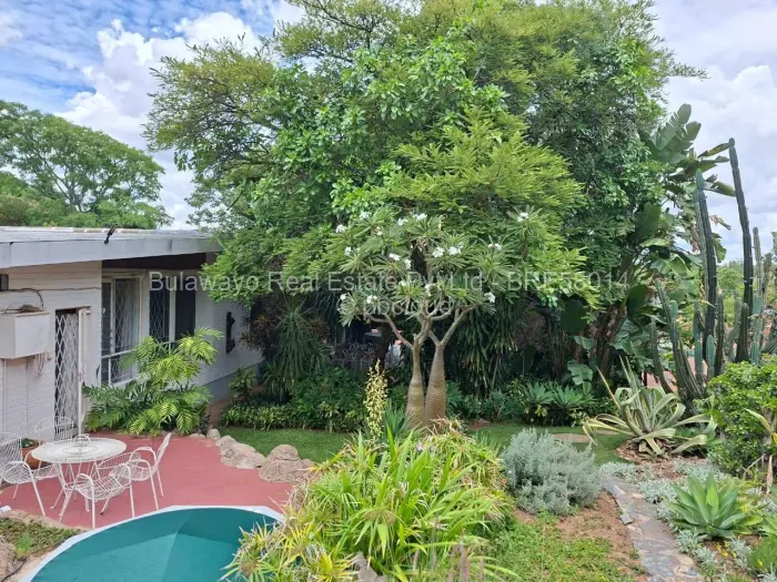 4 Bedroom House for Sale in Hillside Byo, Bulawayo