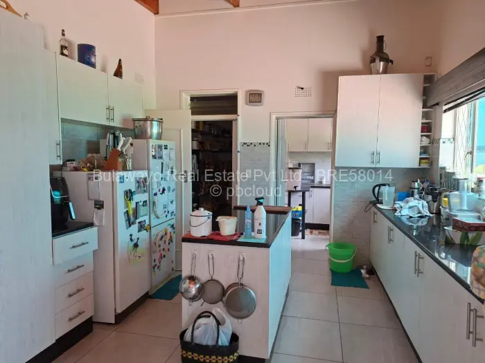 4 Bedroom House for Sale in Hillside Byo, Bulawayo