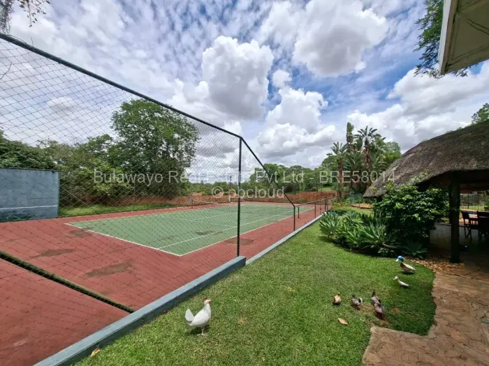 4 Bedroom House for Sale in Hillside Byo, Bulawayo