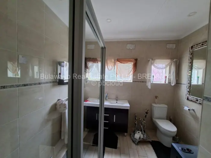 4 Bedroom House for Sale in Hillside Byo, Bulawayo