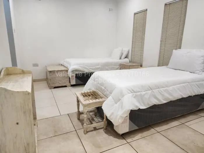 Townhouse/Cluster to Rent in Ballantyne Park, Harare