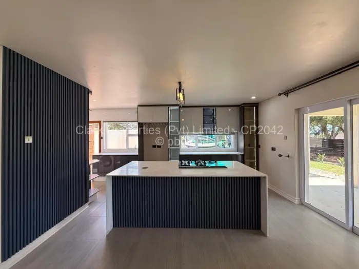 Townhouse/Cluster to Rent in Borrowdale Brooke, Harare