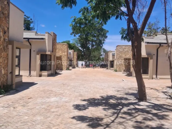 Townhouse/Cluster to Rent in Borrowdale