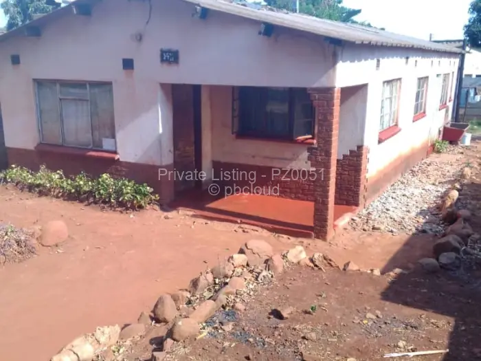 House for Sale in Kuwadzana, Harare