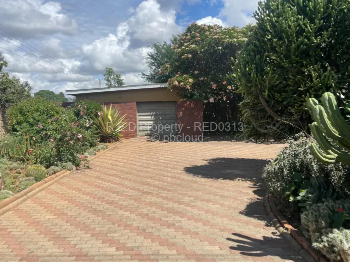 3 Bedroom House for Sale in Hillside Byo, Bulawayo