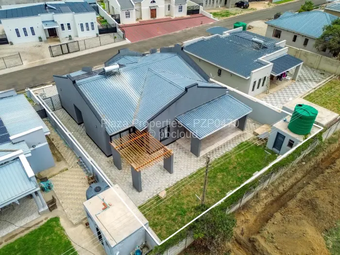 Townhouse/Cluster for Sale in Greendale, Harare