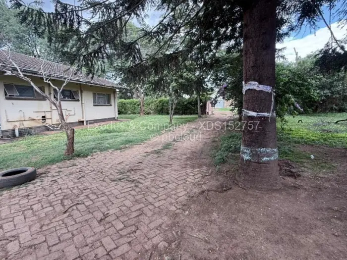 4 Bedroom House for Sale in Kadoma, Kadoma