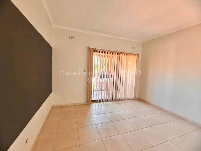 4 Bedroom House for Sale in Zimre Park, Harare