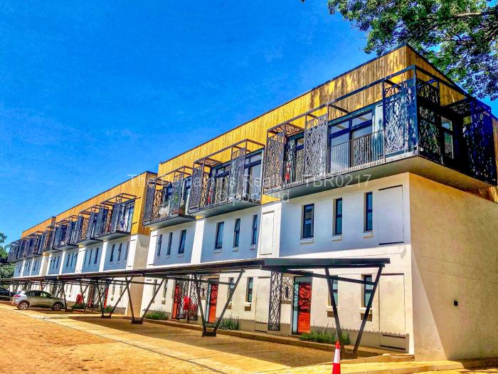 Townhouse/Cluster to Rent in Vainona, Harare