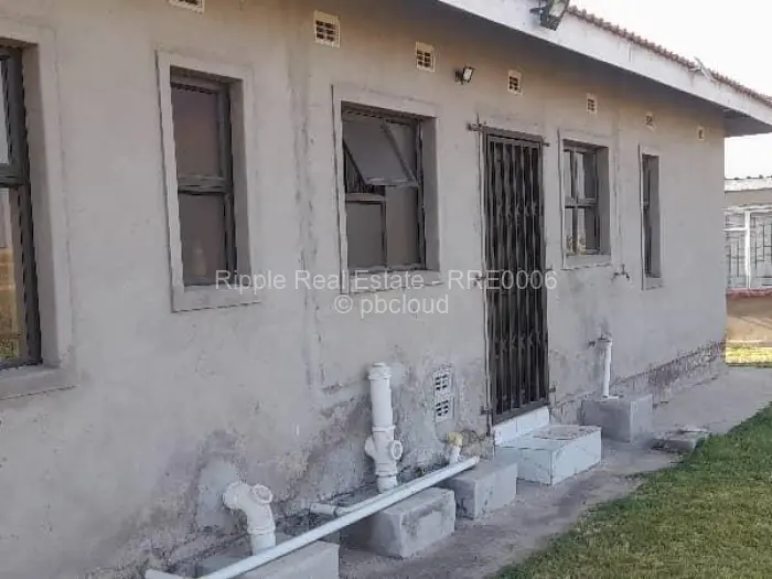 4 Bedroom House for Sale in Damofalls, Damofalls