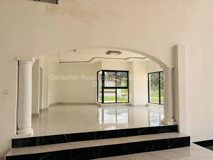 Townhouse/Cluster for Sale in Borrowdale, Harare