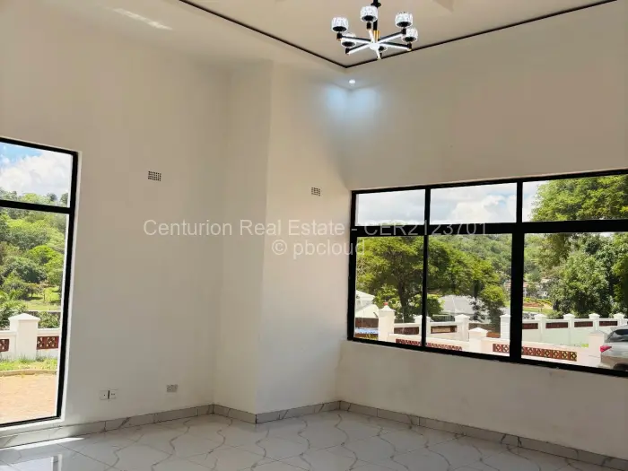 Townhouse/Cluster for Sale in Borrowdale, Harare