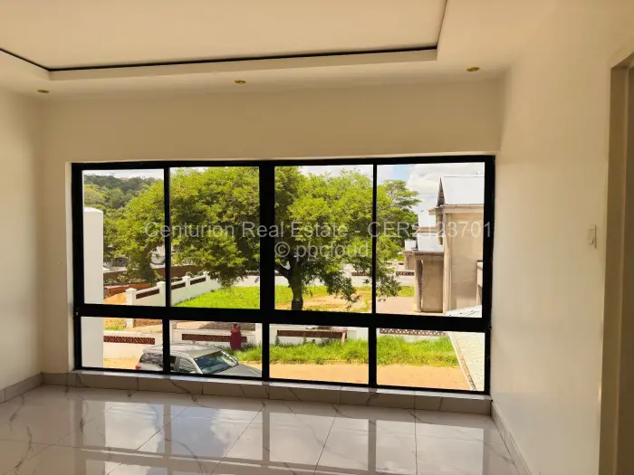 Townhouse/Cluster for Sale in Borrowdale, Harare