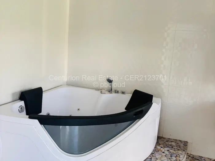 Townhouse/Cluster for Sale in Borrowdale, Harare