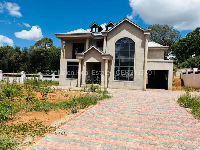 Townhouse/Cluster for Sale in Borrowdale, Harare