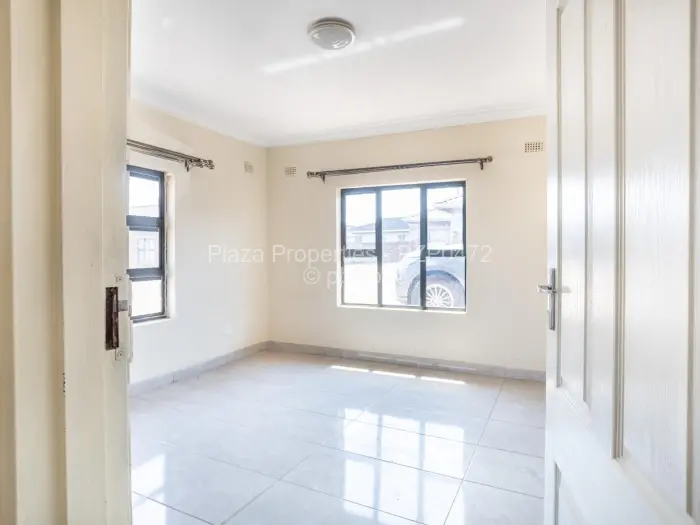 Townhouse/Cluster for Sale in Mabelreign, Harare